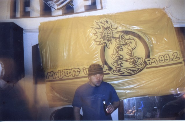 HERNANI MOLOTOFF FESTA Zikuñaga Lokala 2.jpg